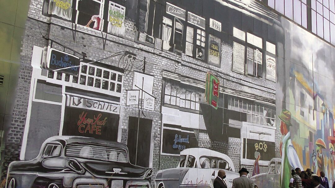 1401 Main Street mural
